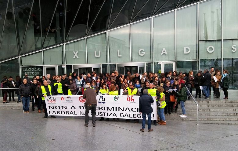 17-01-12 ProtestaFolgaXustizaOurense01.jpeg